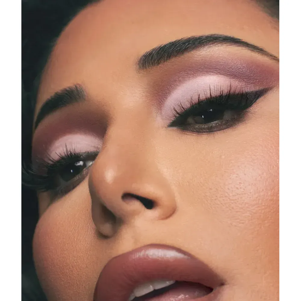 MATTE OBSESSIONS EYESHADOW PALETTE - Image 2