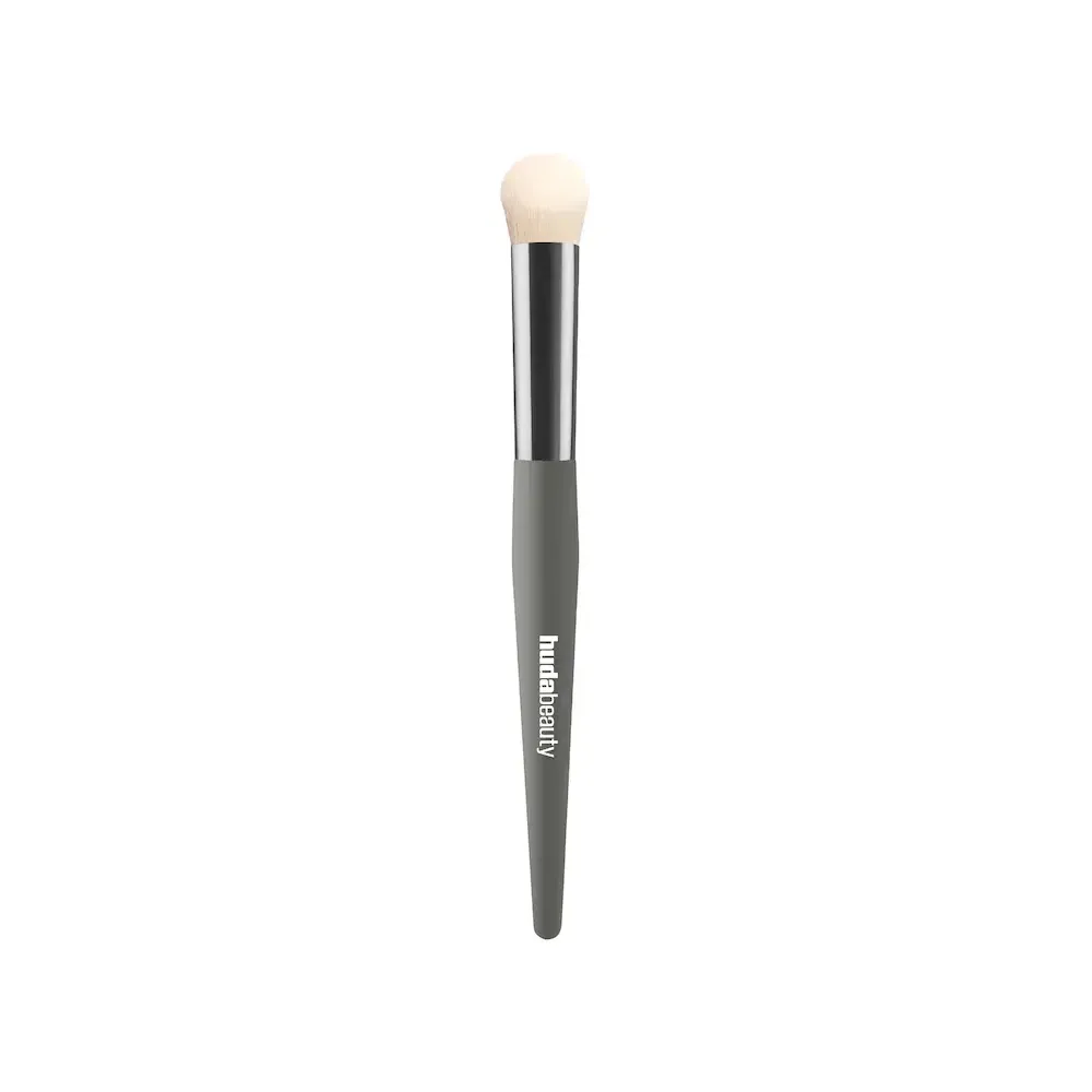 UNDEREYE BUFF BRUSH